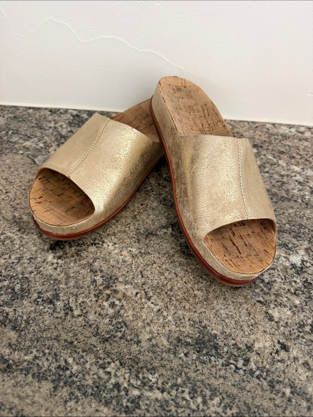 Kork-Ease Metallic Gold Cork Wedge Mule Slides,8,worn twice, EUC